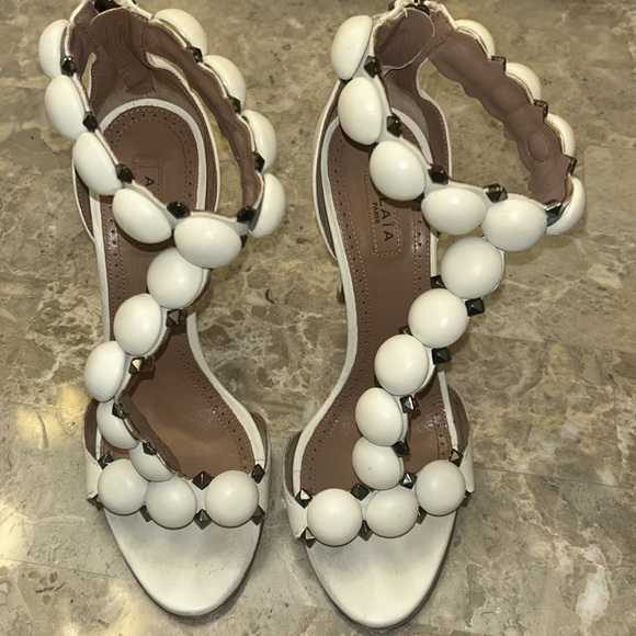 Alaia Bombe Sz 36.5 - Picture 3 of 6